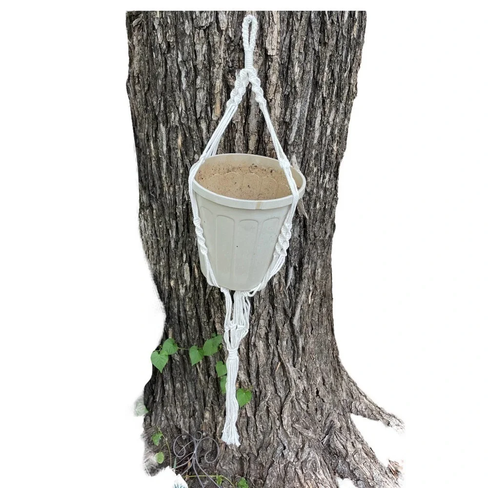 macrame hanging plant holder